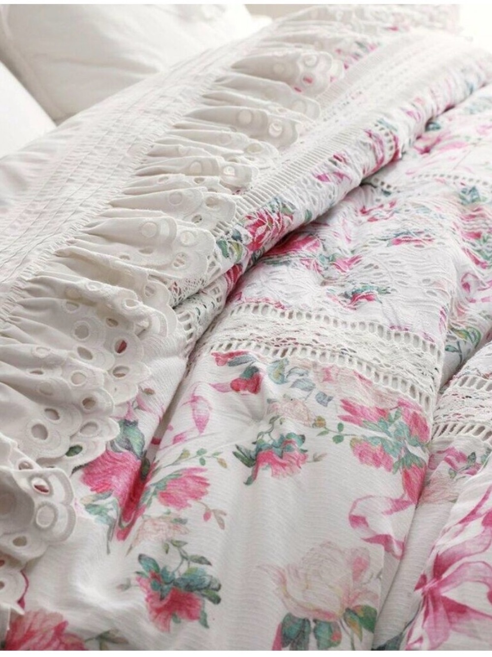 LoveShackFancy Pottery Barn TwinXL comforter and Sham - Picture 2 of 5